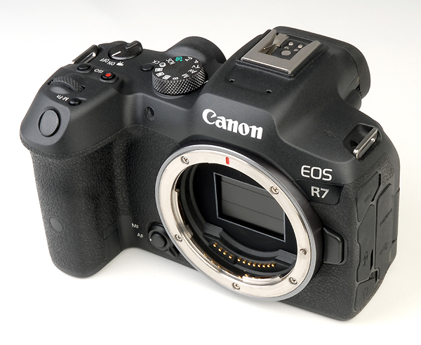 CANON EOS R7 corpo   usato 