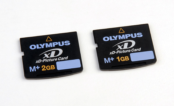 Schede OLYMPUS - XD - 16Mb - 1Gb - 2Gb  usato