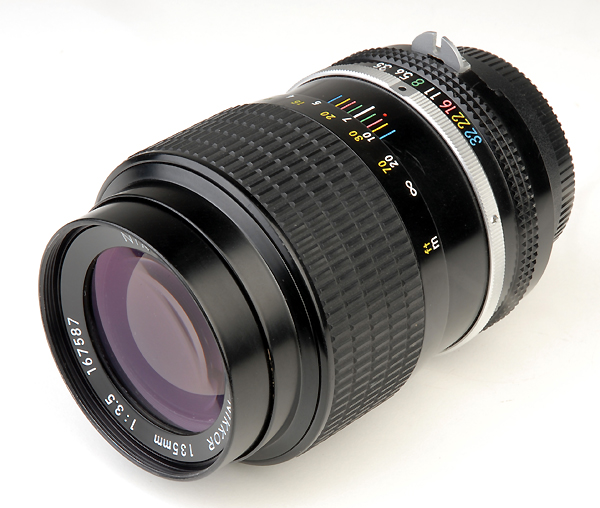 NIKKOR 135mm f.3.5  (1976-1977)