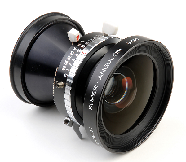 Schneider  SUPER ANGULON  90mm f.8 MC 